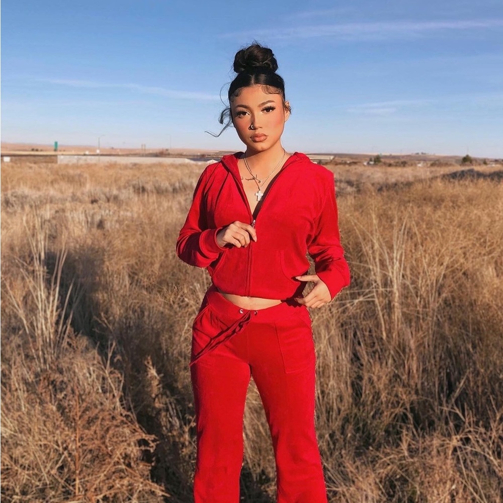 Red Tracksuit - Picture 4 of 5